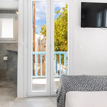 Apartman Panda Blue&white Downtown Megáli Ámosz