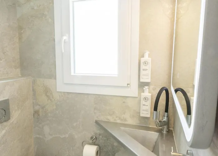 Panda Blue&white Downtown * Megali Ammos (Mykonos)